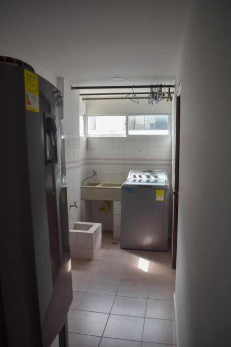 Apartamento Comodo Y Amplio Apartamento Cerca Al Mar Y Centro Cartagena
